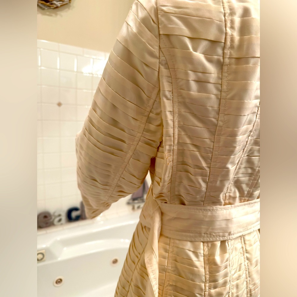 DESIGNER! DONCASTER COLLECTION!🌸100% SILK PEACOAT/DUSTER/White/Size-10 - Picture 10 of 16